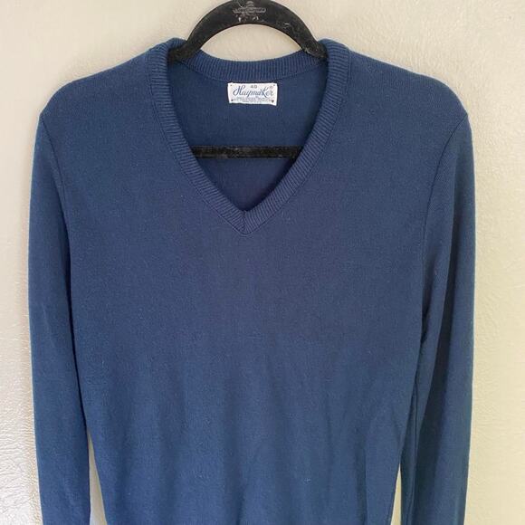 Vintage v neck sweater size - Picture 3 of 4